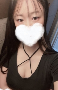 秋山　なぎさ